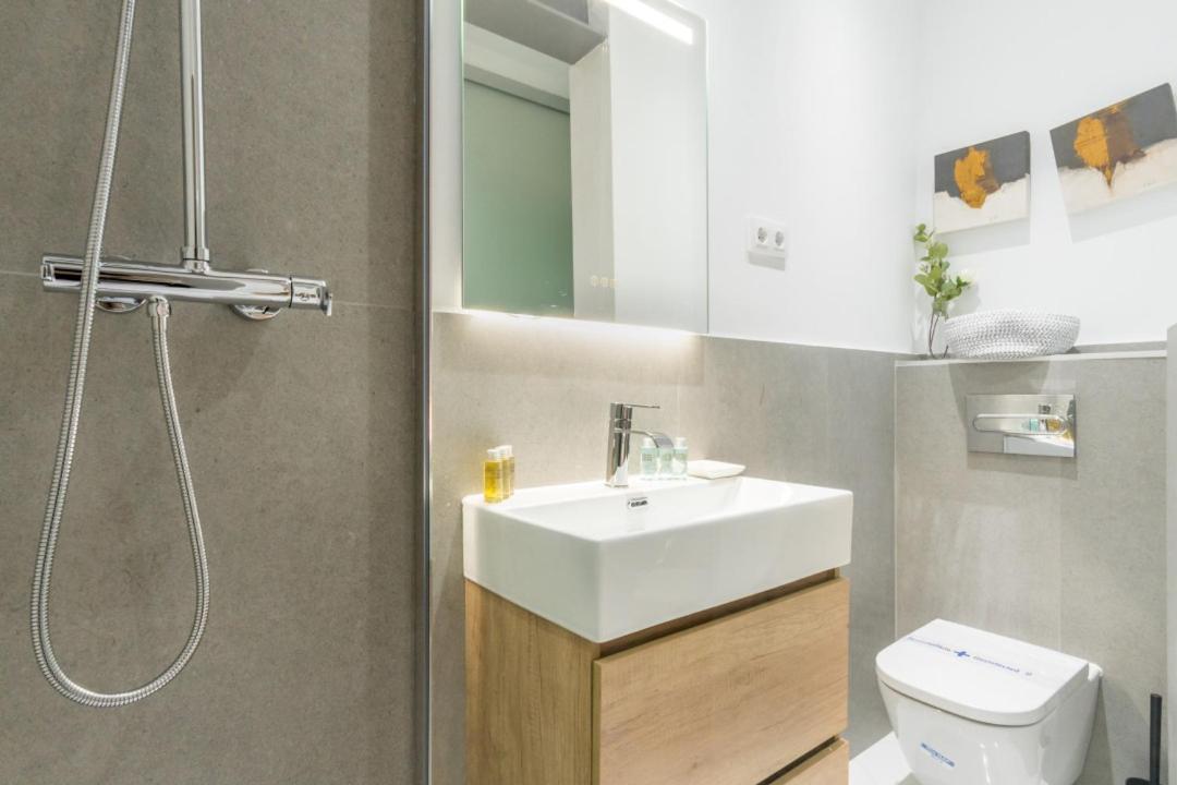 Santa Isabel 1 Apartment Мадрид Екстериор снимка
